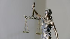 Judge sets resentencing hearing dates for Menendez brothers
