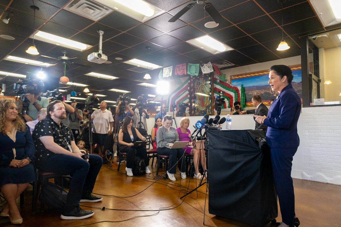 Susana Mendoza and David Szostak