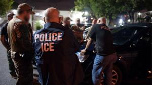 Feds launch border recruitment effort, including rehiring retired agents