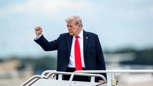 Trump plans to replace tariffs, salvage trade deals after ruling